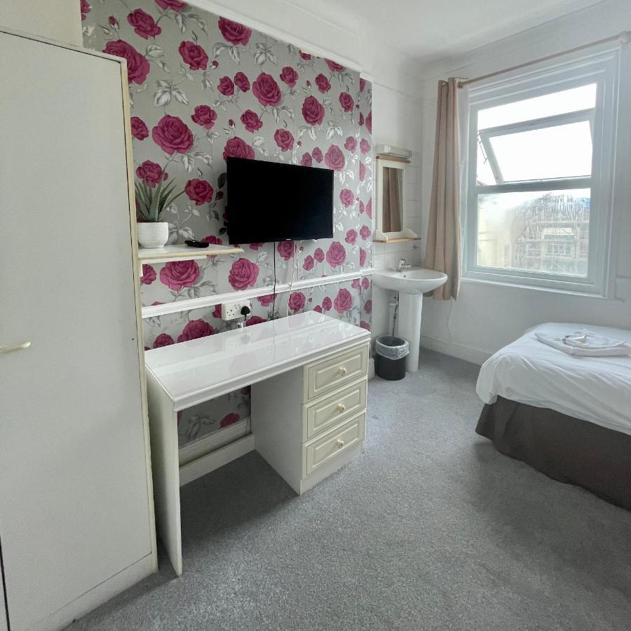 The Lodge Bournemouth Bagian luar foto