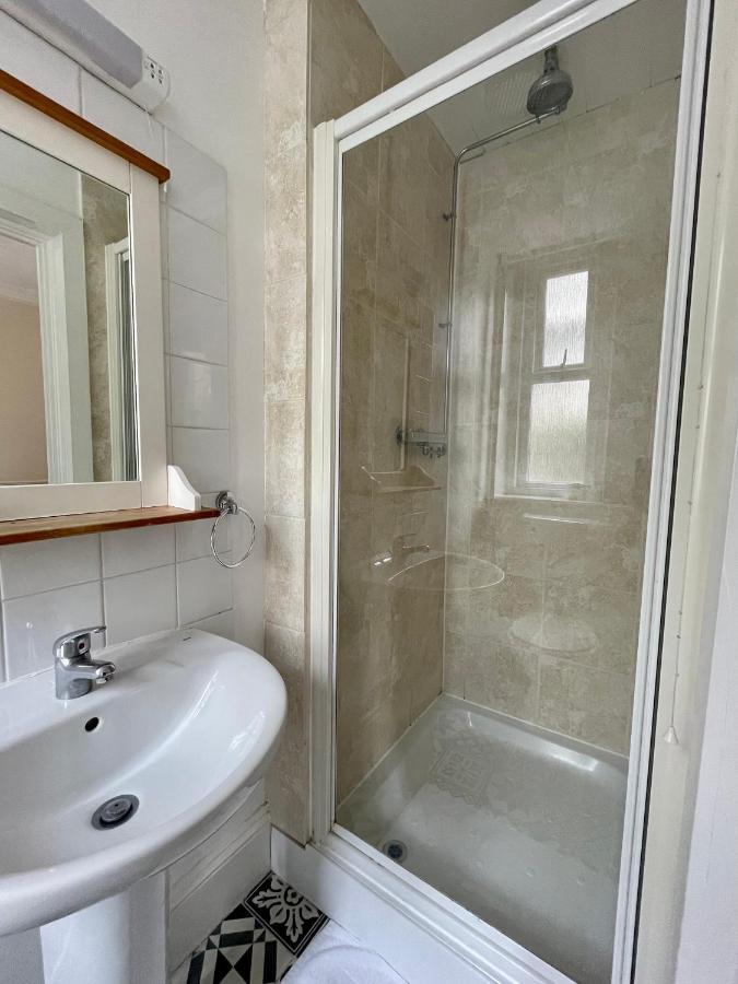 The Lodge Bournemouth Bagian luar foto